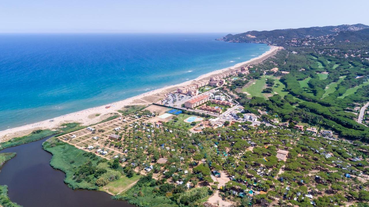Camping & Bungalows Platja Brava Pals Bagian luar foto